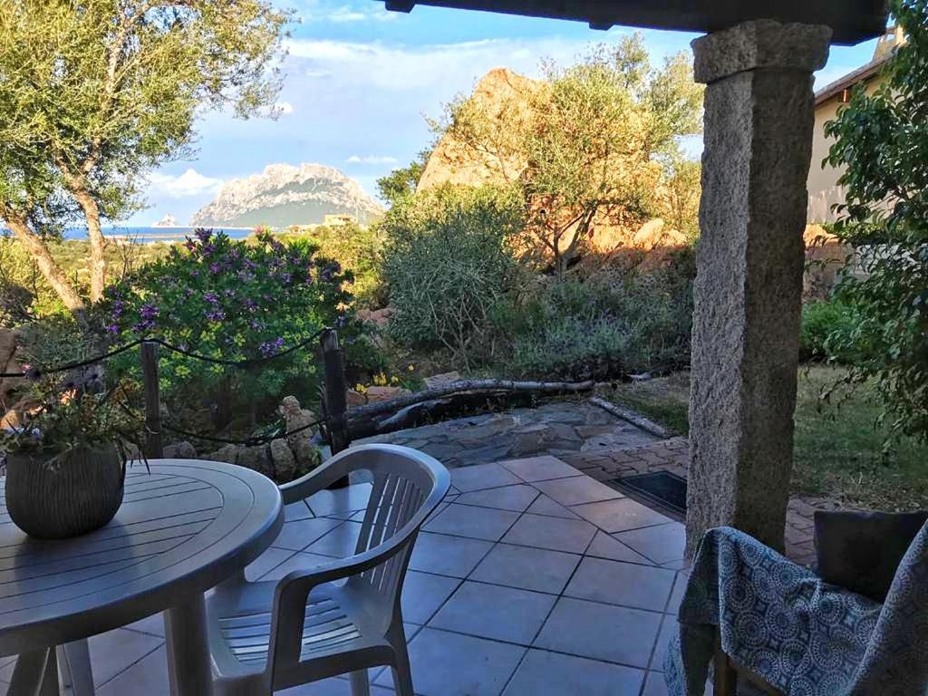 Le Caterine Villa Porto San Paolo  Buitenkant foto