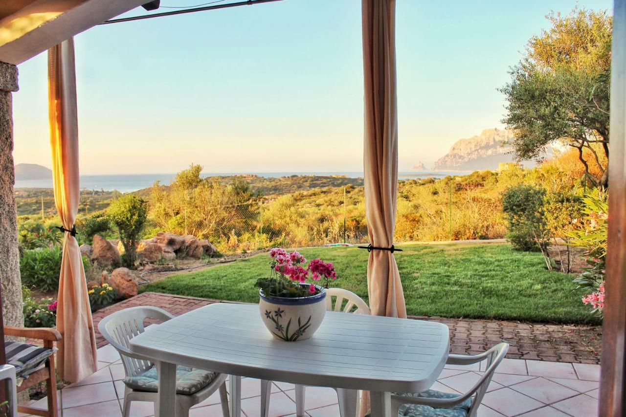 Le Caterine Villa Porto San Paolo  Buitenkant foto